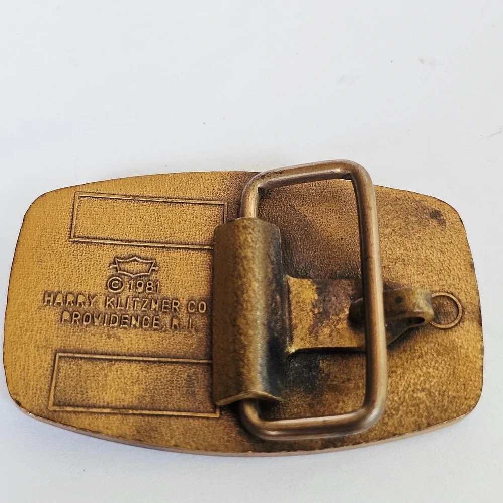 1981 Harry Klitzner Co Shriners Masonic Belt Buckle Brass Tone Red Star Vintage